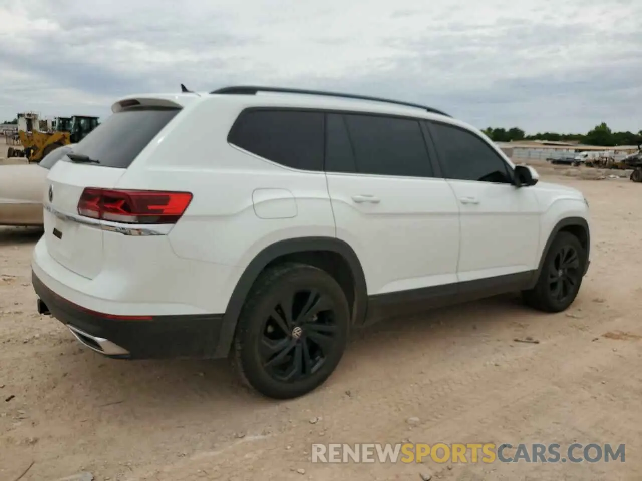 3 Photograph of a damaged car 1V2WR2CA5PC556506 VOLKSWAGEN ATLAS 2023