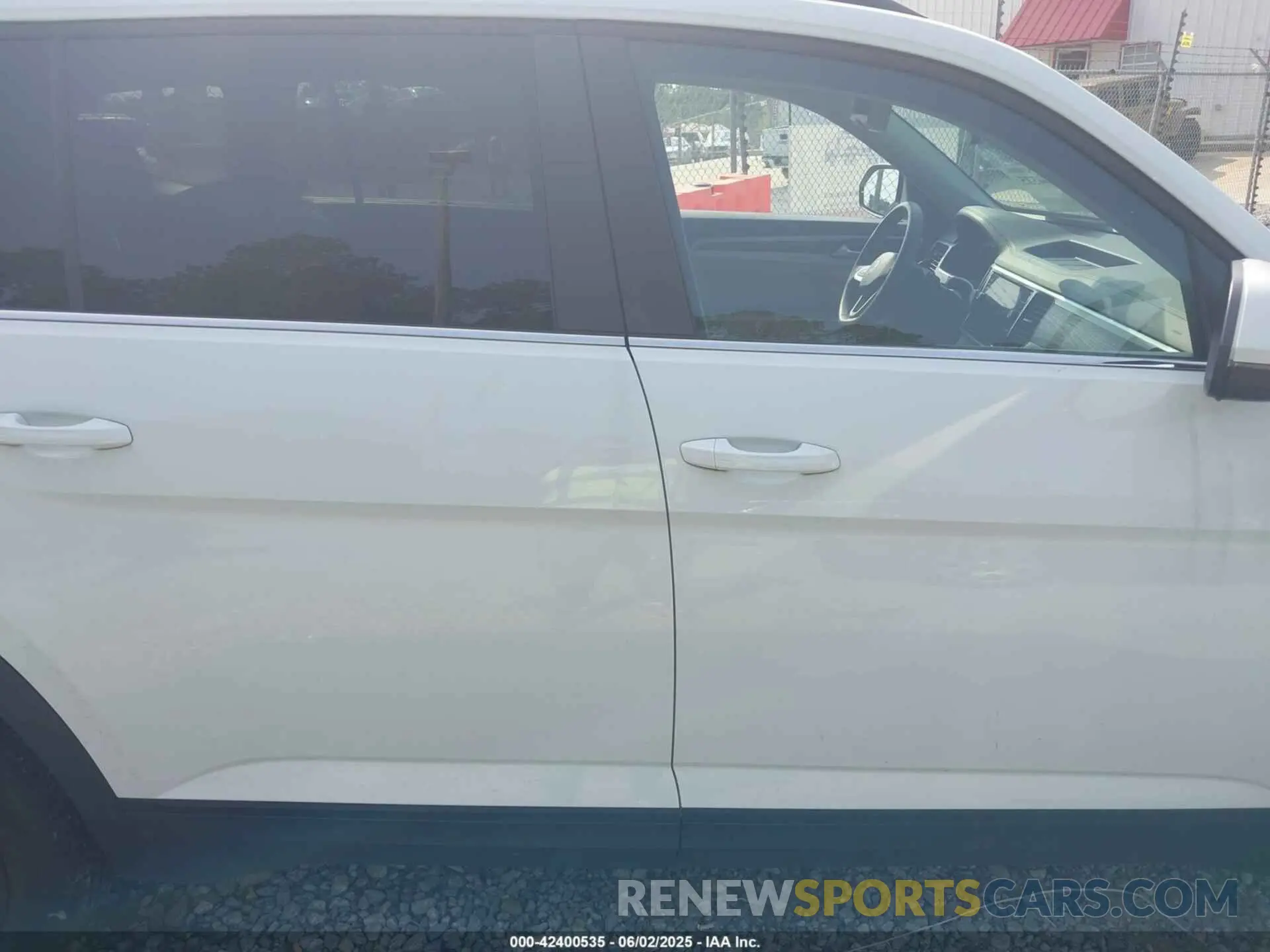 13 Photograph of a damaged car 1V2WR2CA6PC547040 VOLKSWAGEN ATLAS 2023