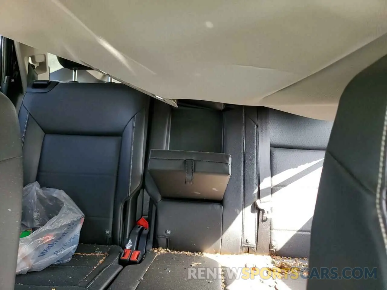 10 Photograph of a damaged car 1V2WR2CA7PC500650 VOLKSWAGEN ATLAS 2023