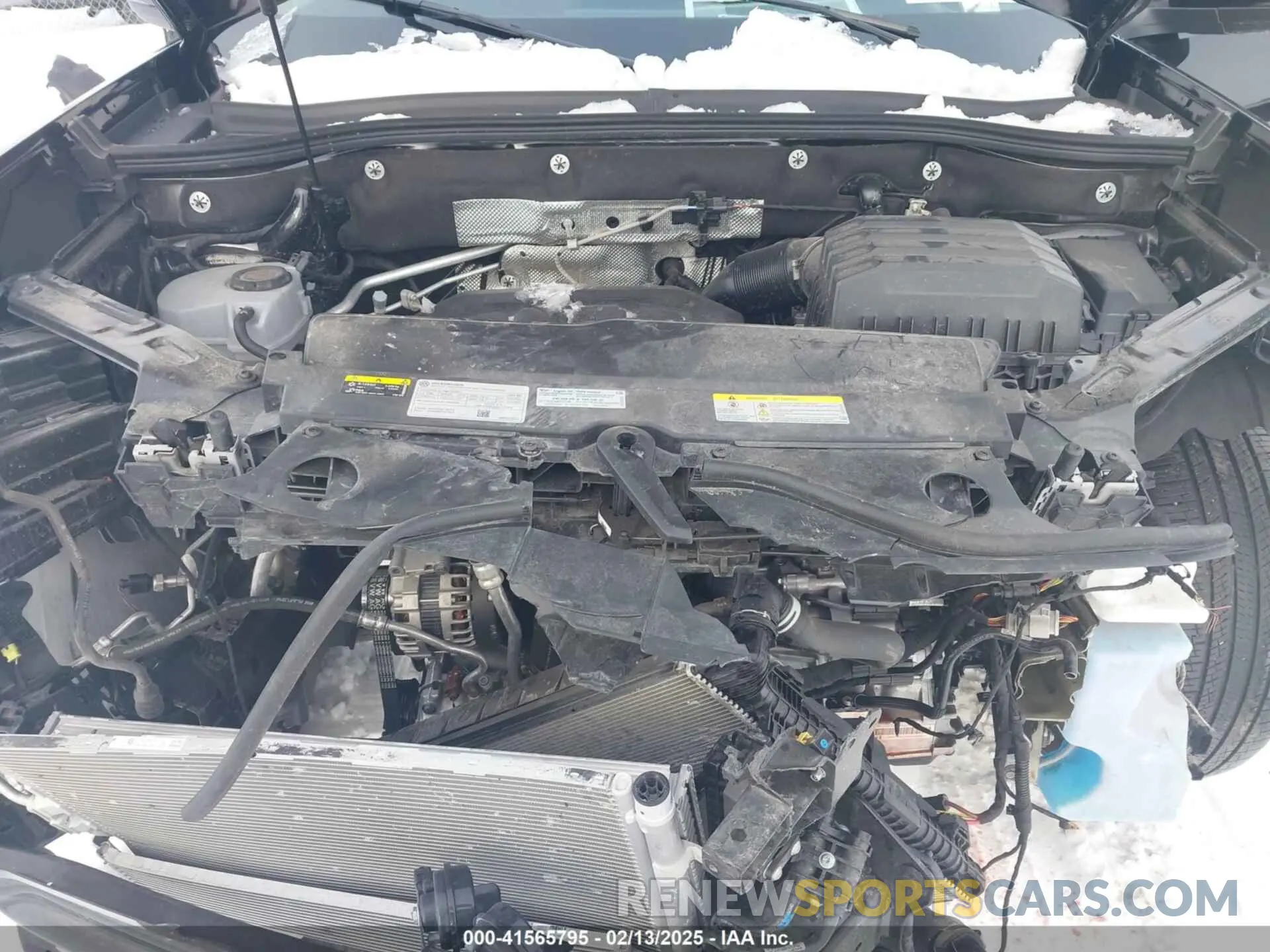 10 Photograph of a damaged car 1V2BR2CA3RC513283 VOLKSWAGEN ATLAS 2024