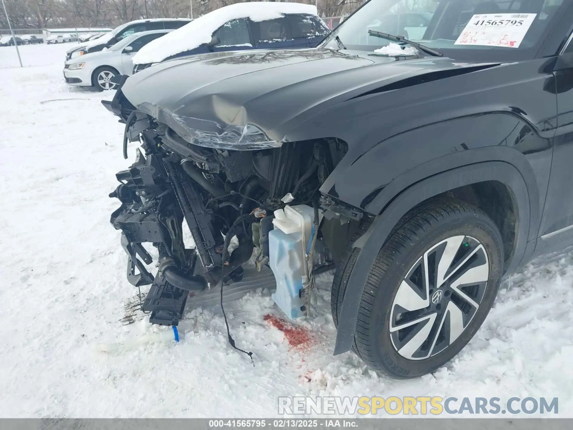 6 Photograph of a damaged car 1V2BR2CA3RC513283 VOLKSWAGEN ATLAS 2024