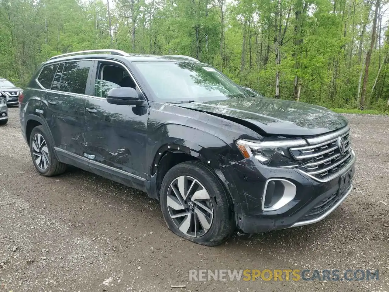 4 Photograph of a damaged car 1V2BR2CAXRC535474 VOLKSWAGEN ATLAS 2024