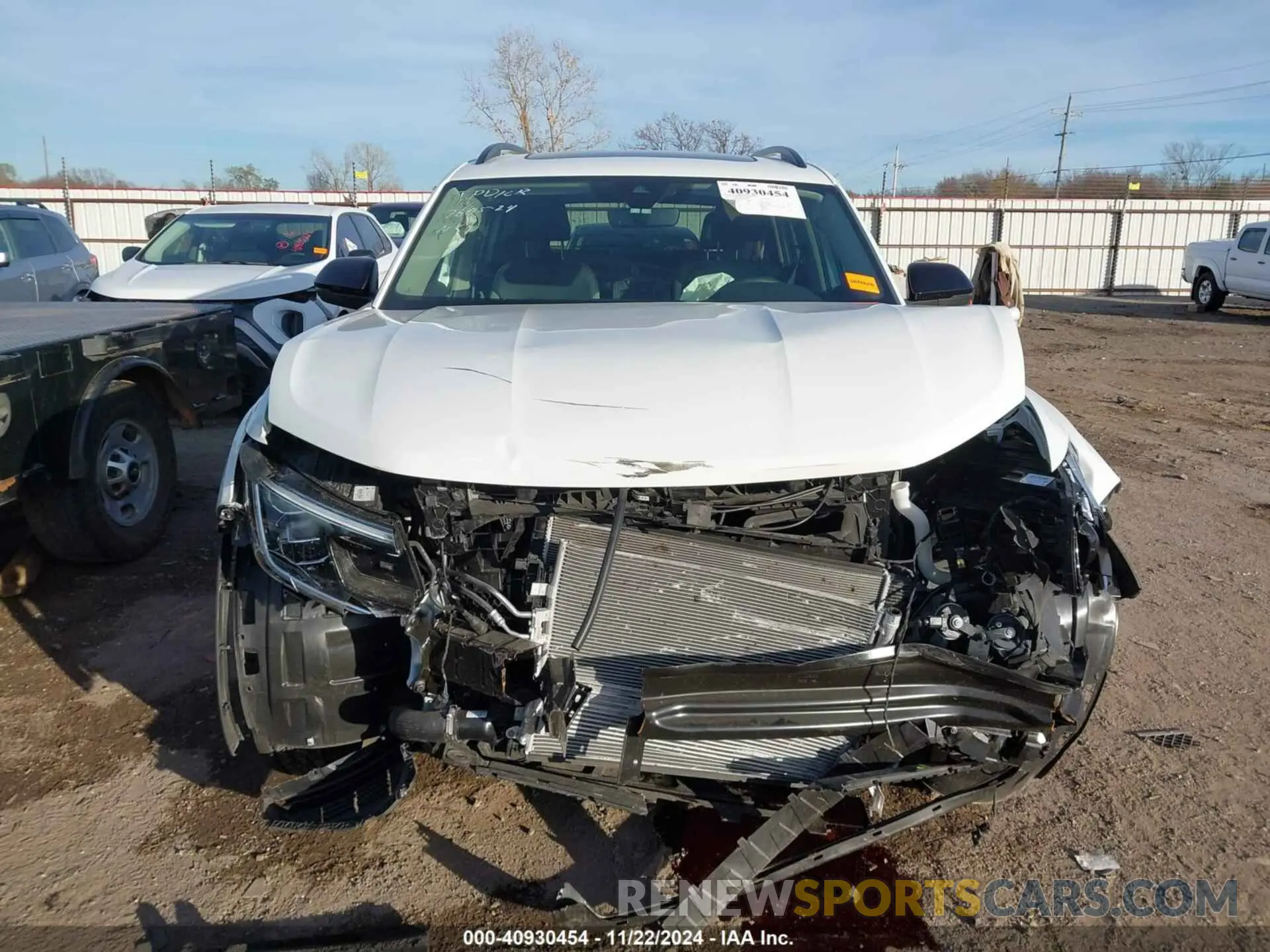12 Photograph of a damaged car 1V2CR2CA0RC601261 VOLKSWAGEN ATLAS 2024