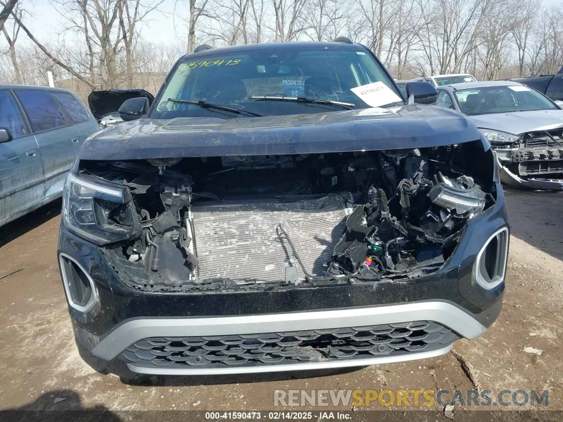12 Photograph of a damaged car 1V2CR2CA1RC579660 VOLKSWAGEN ATLAS 2024