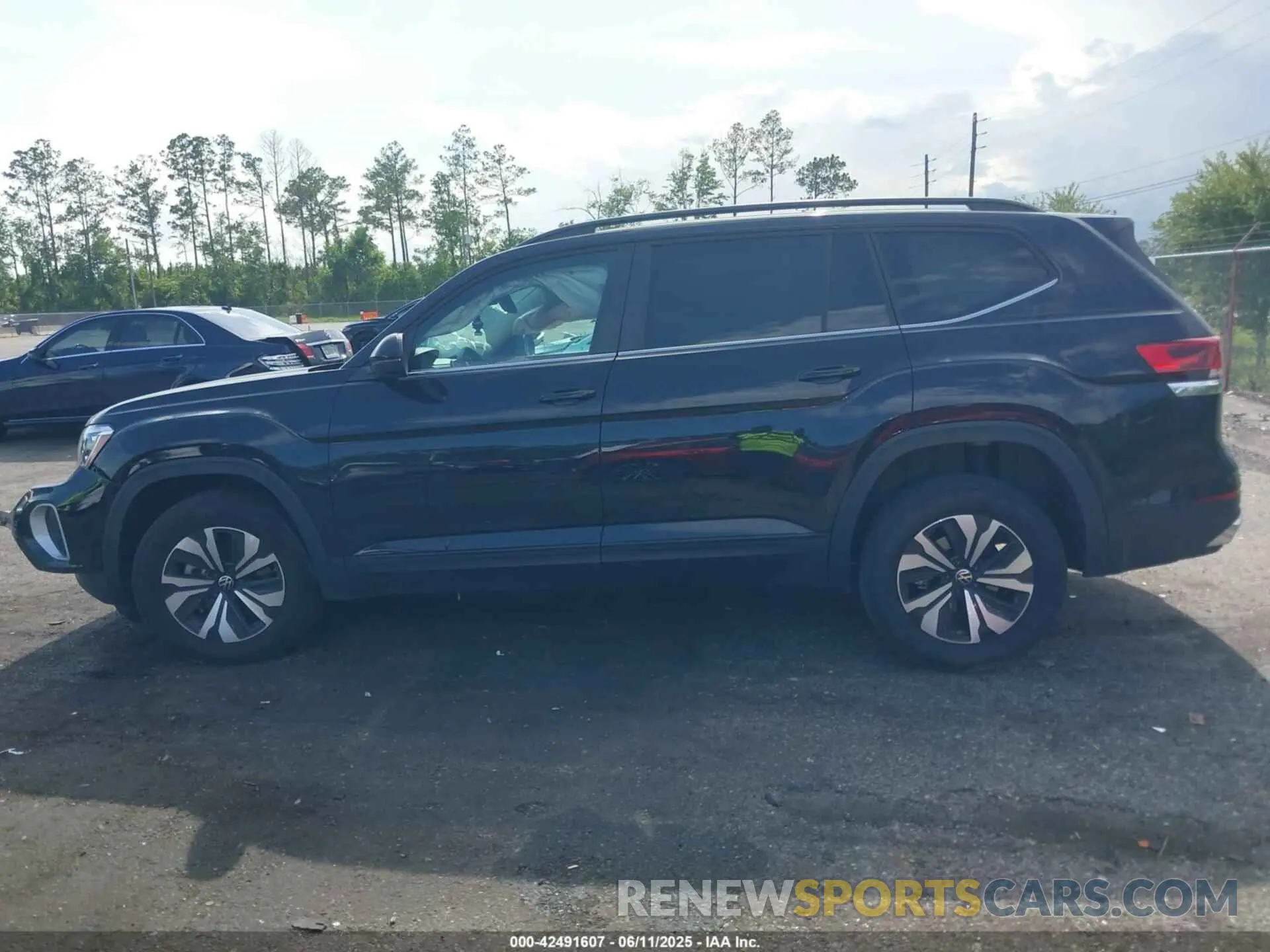 14 Фотография поврежденного автомобиля 1V2DR2CA1RC576374 VOLKSWAGEN ATLAS 2024