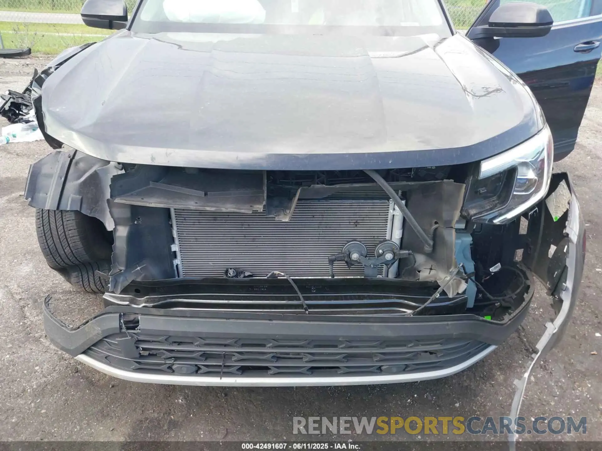 6 Фотография поврежденного автомобиля 1V2DR2CA1RC576374 VOLKSWAGEN ATLAS 2024