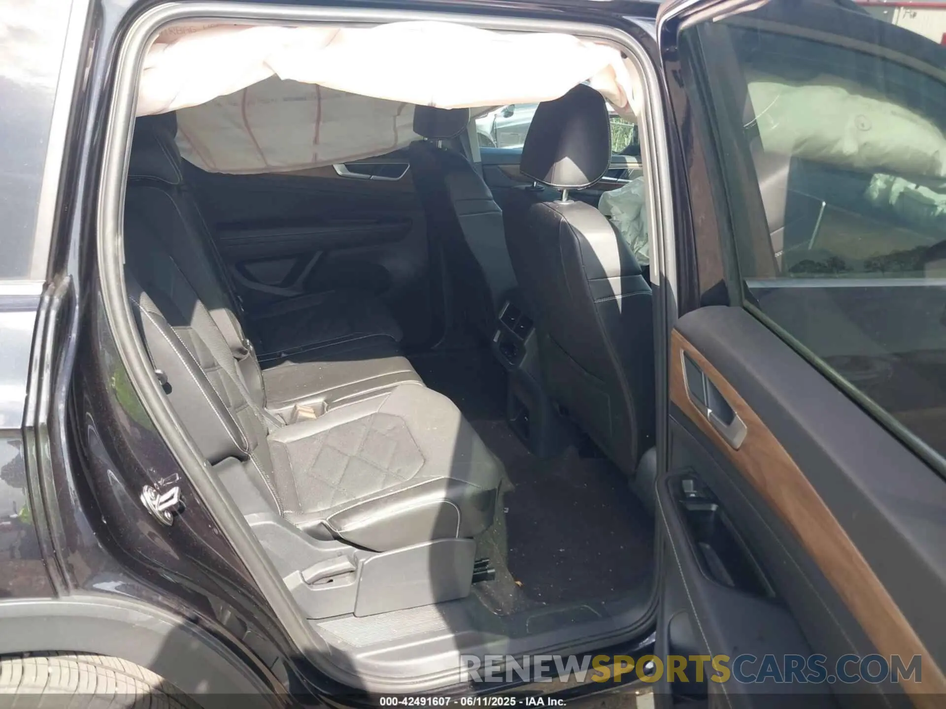 8 Фотография поврежденного автомобиля 1V2DR2CA1RC576374 VOLKSWAGEN ATLAS 2024