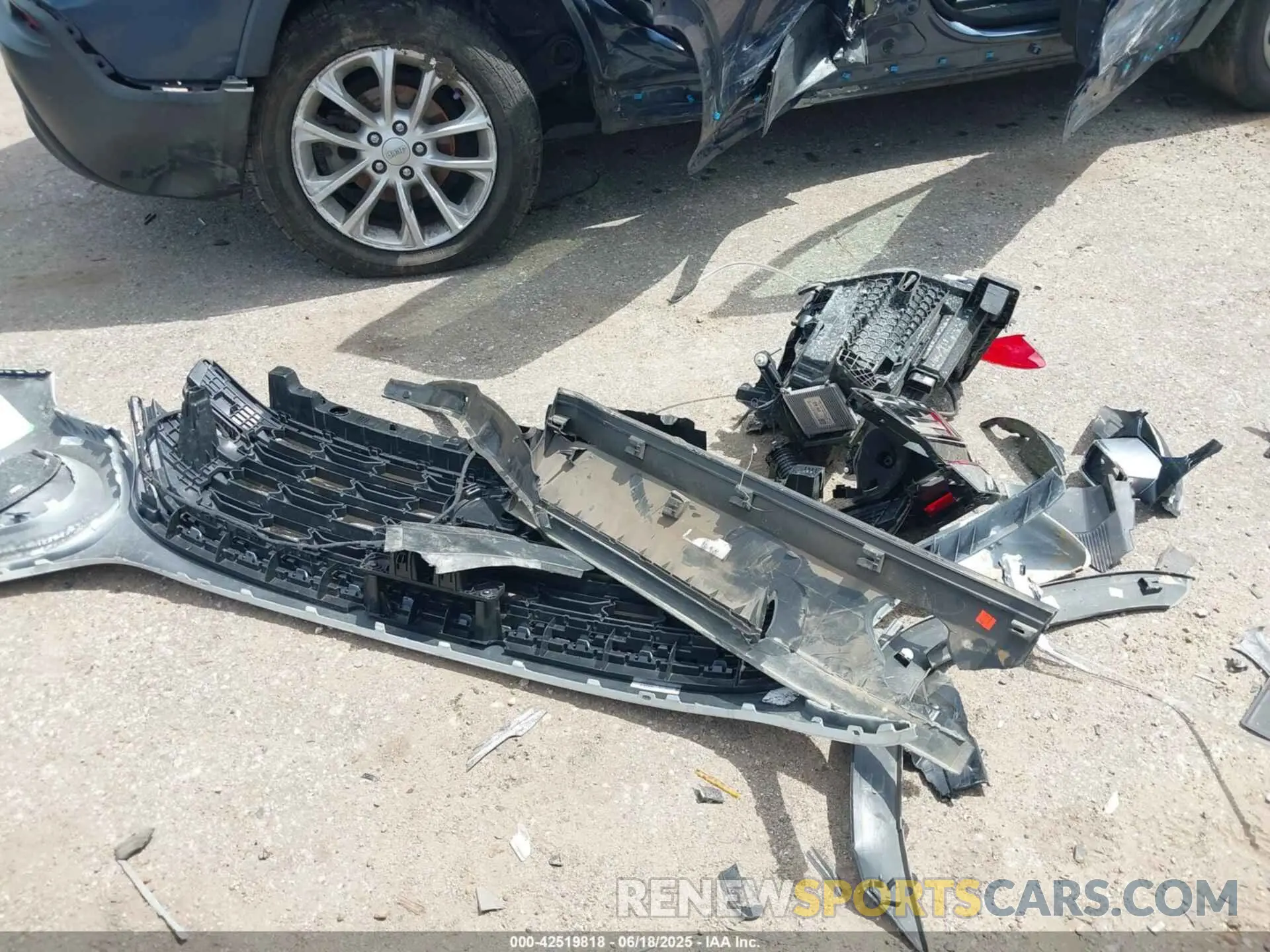 11 Фотография поврежденного автомобиля 1V2DR2CA6RC615007 VOLKSWAGEN ATLAS 2024