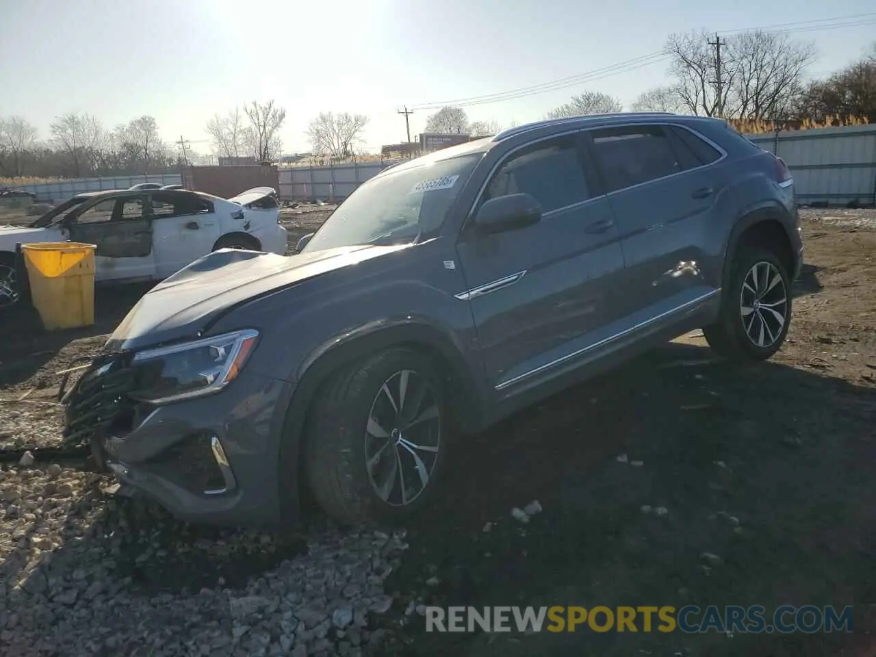 1 Photograph of a damaged car 1V2FE2CA4RC251030 VOLKSWAGEN ATLAS 2024