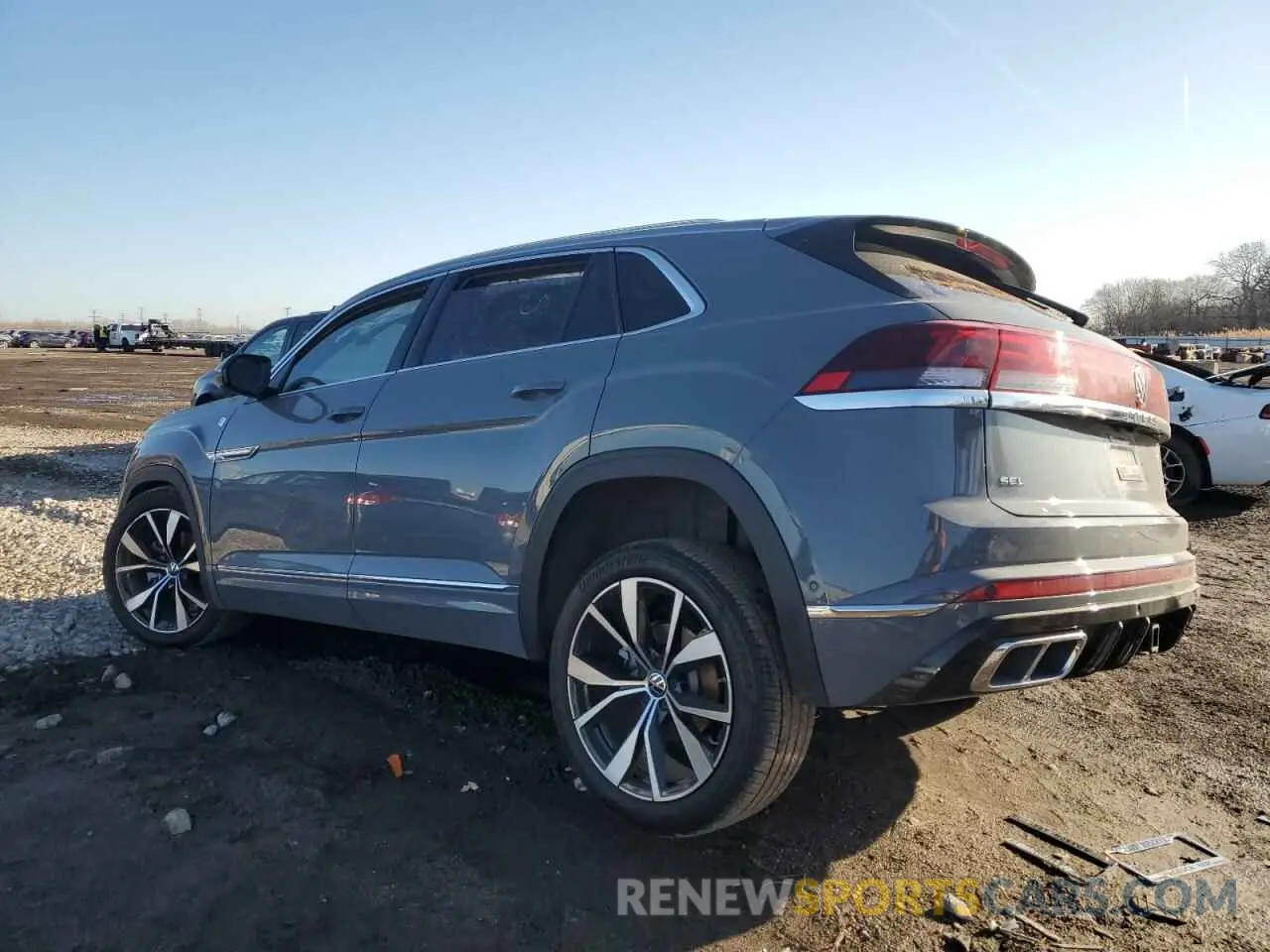 2 Photograph of a damaged car 1V2FE2CA4RC251030 VOLKSWAGEN ATLAS 2024