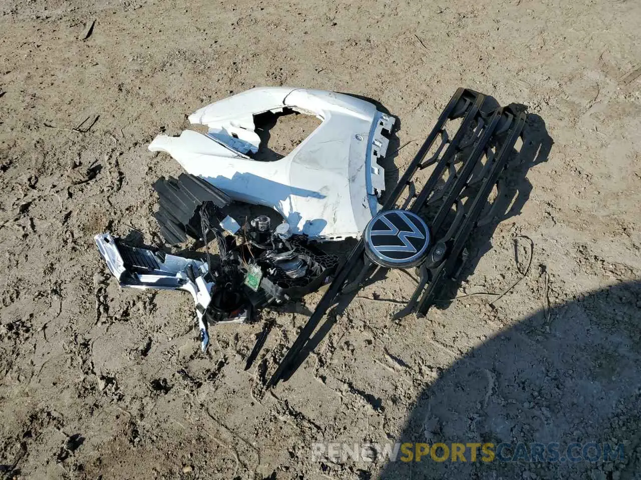 15 Photograph of a damaged car 1V2FE2CA7RC219611 VOLKSWAGEN ATLAS 2024