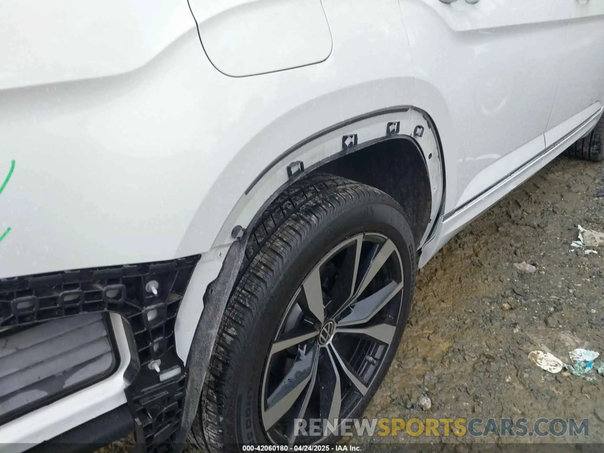 19 Фотография поврежденного автомобиля 1V2FR2CA0RC598455 VOLKSWAGEN ATLAS 2024