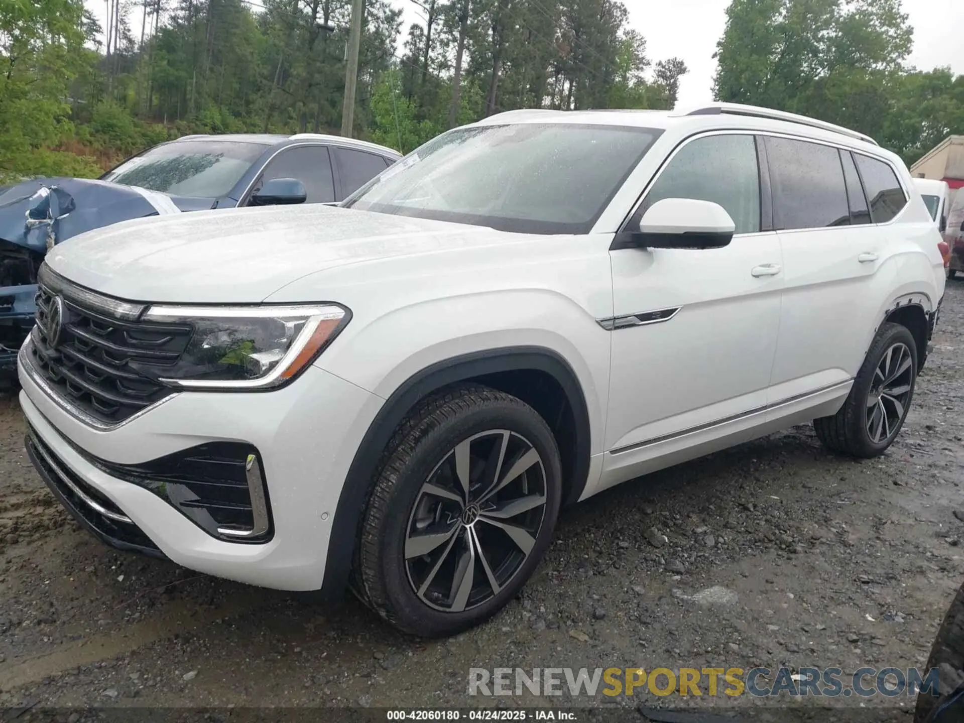 2 Фотография поврежденного автомобиля 1V2FR2CA0RC598455 VOLKSWAGEN ATLAS 2024
