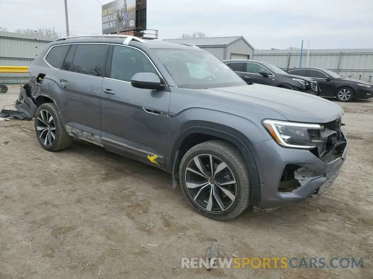 4 Фотография поврежденного автомобиля 1V2FR2CA1RC520945 VOLKSWAGEN ATLAS 2024