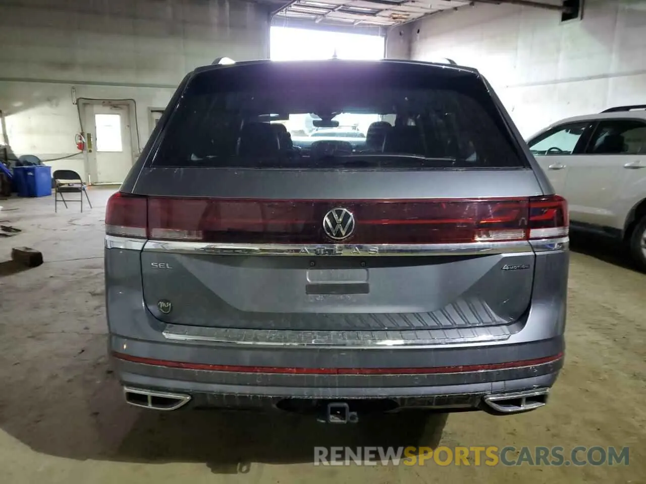 6 Photograph of a damaged car 1V2FR2CA2RC604658 VOLKSWAGEN ATLAS 2024