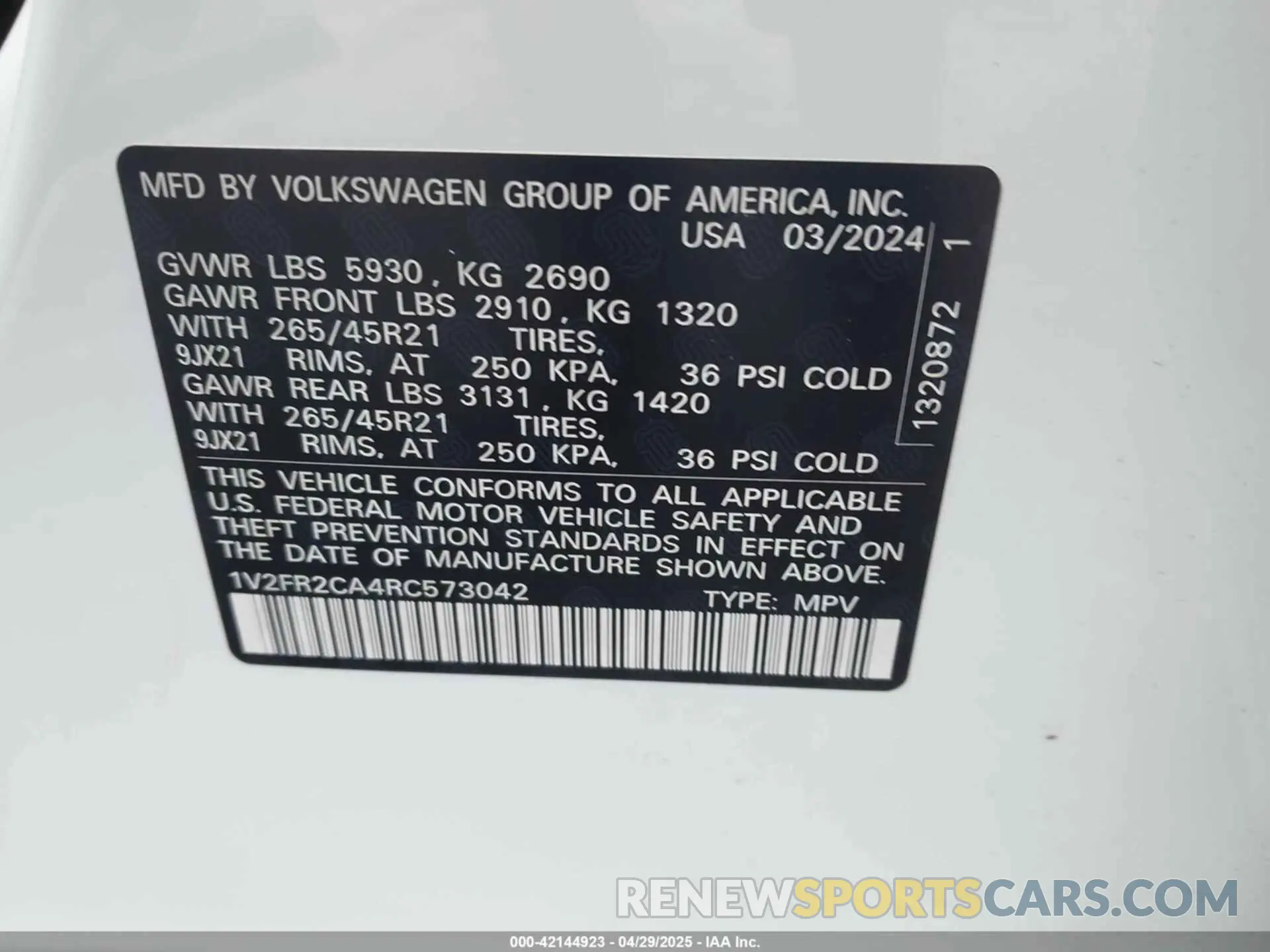 9 Photograph of a damaged car 1V2FR2CA4RC573042 VOLKSWAGEN ATLAS 2024