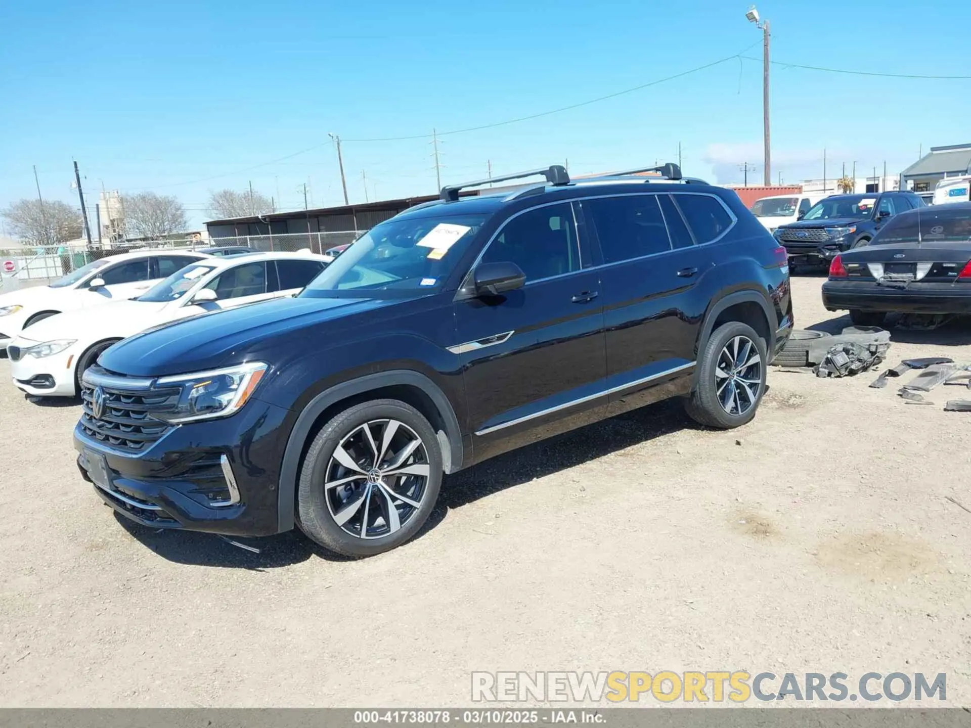 2 Photograph of a damaged car 1V2FR2CA6RC522304 VOLKSWAGEN ATLAS 2024