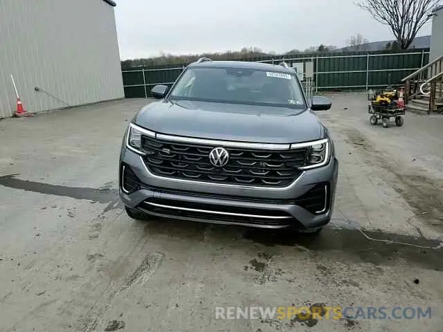 12 Photograph of a damaged car 1V2FR2CAXRC537792 VOLKSWAGEN ATLAS 2024