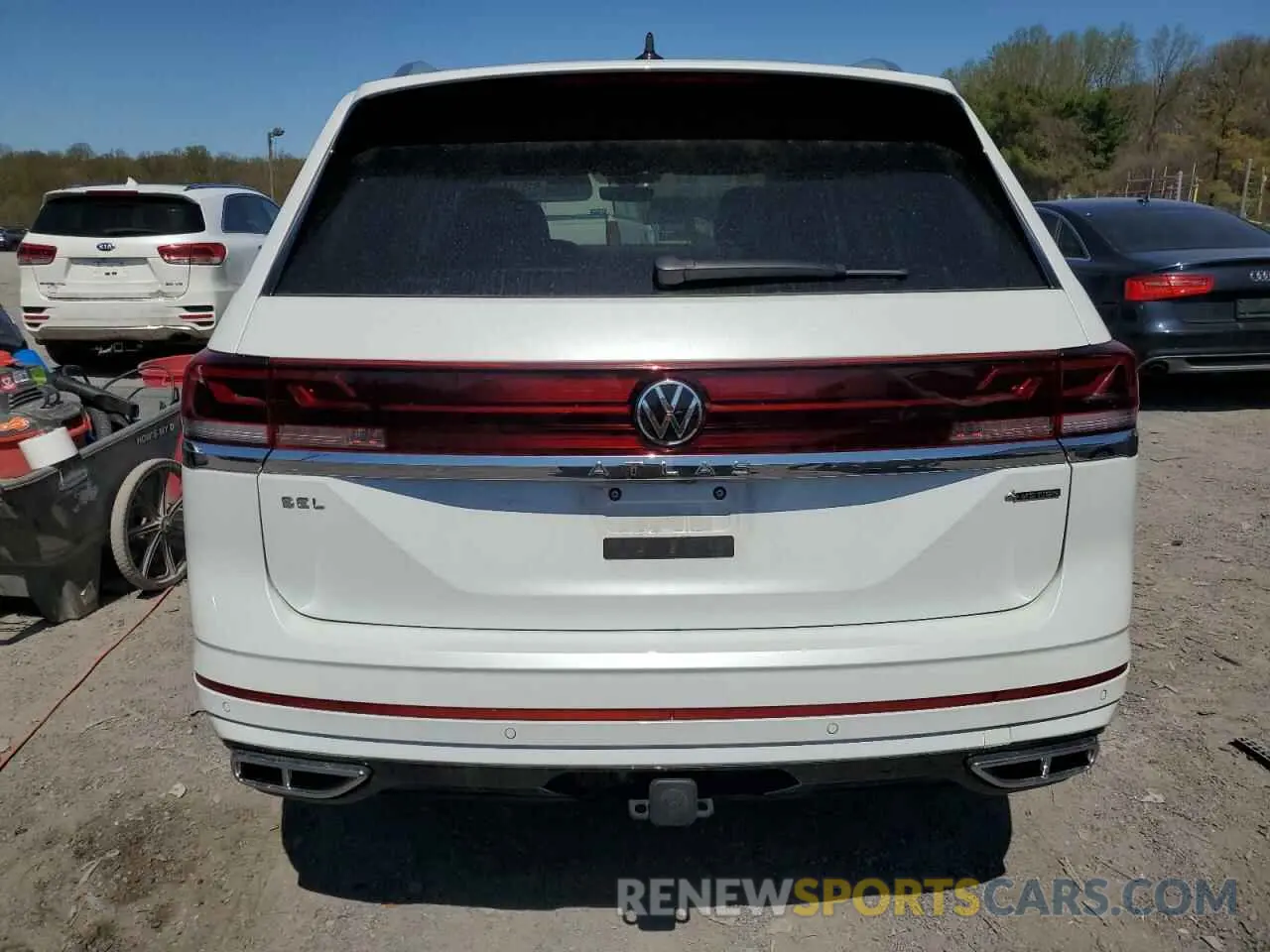 6 Photograph of a damaged car 1V2FR2CAXRC586488 VOLKSWAGEN ATLAS 2024