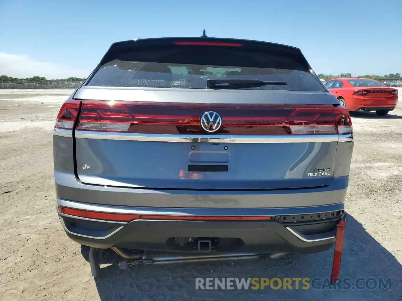 6 Photograph of a damaged car 1V2HE2CA2RC245574 VOLKSWAGEN ATLAS 2024
