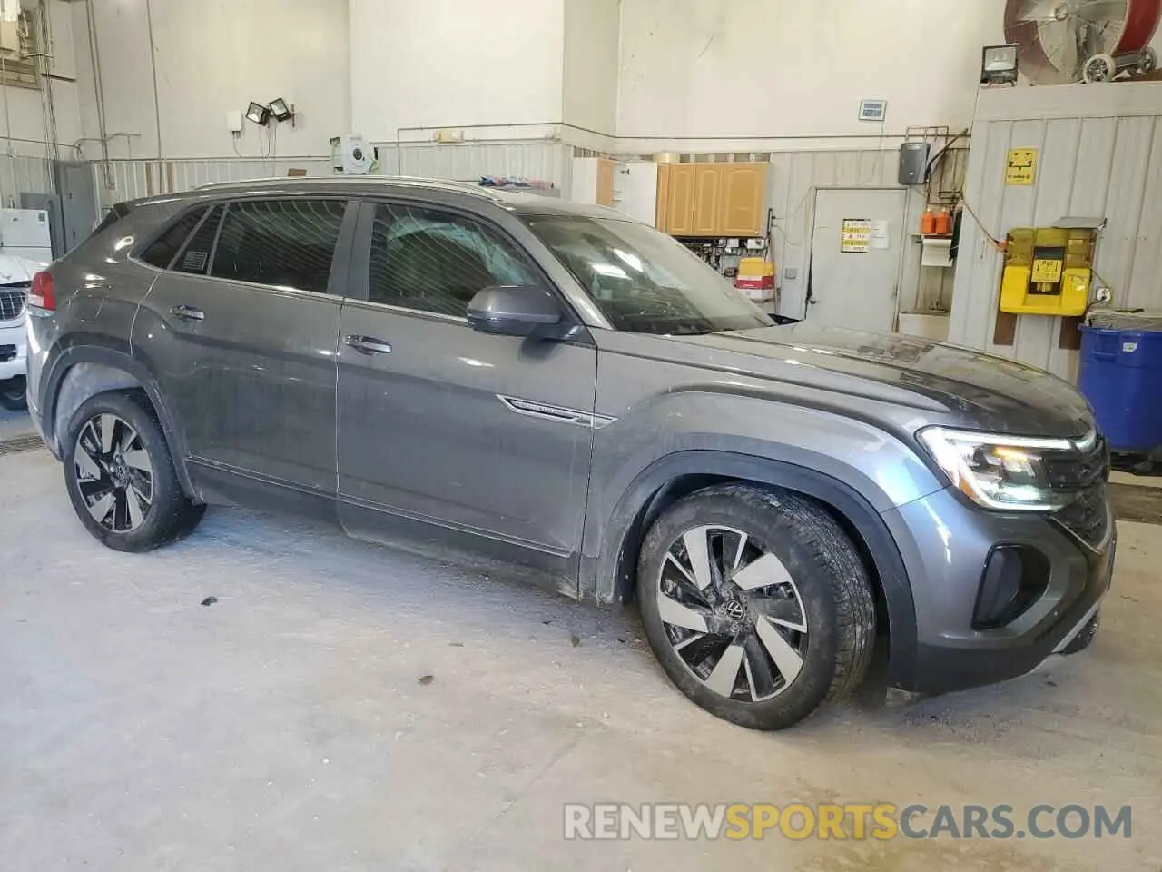4 Фотография поврежденного автомобиля 1V2HE2CA3RC209019 VOLKSWAGEN ATLAS 2024