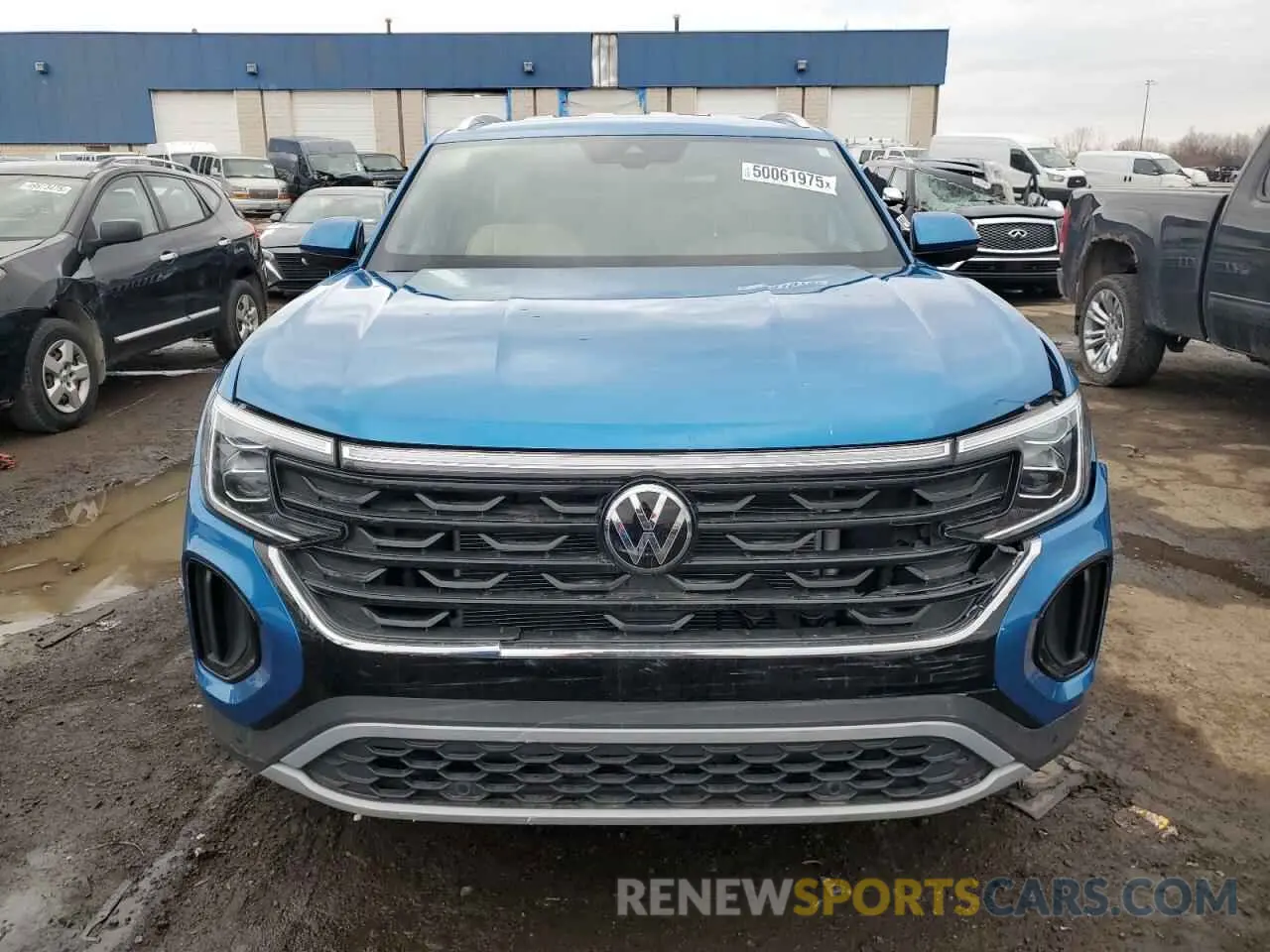 5 Photograph of a damaged car 1V2HE2CA7RC214871 VOLKSWAGEN ATLAS 2024