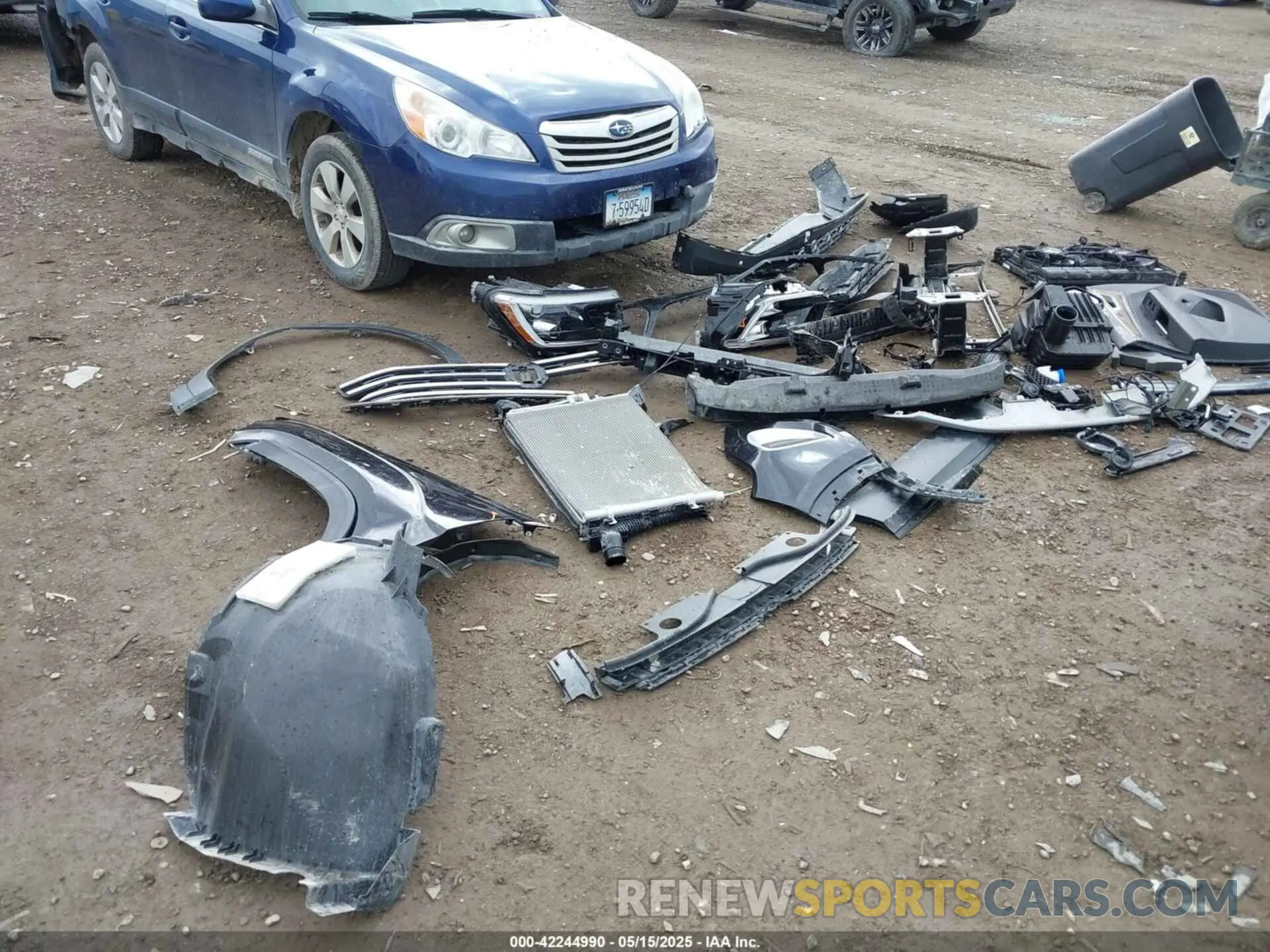 19 Photograph of a damaged car 1V2HR2CA1RC623002 VOLKSWAGEN ATLAS 2024