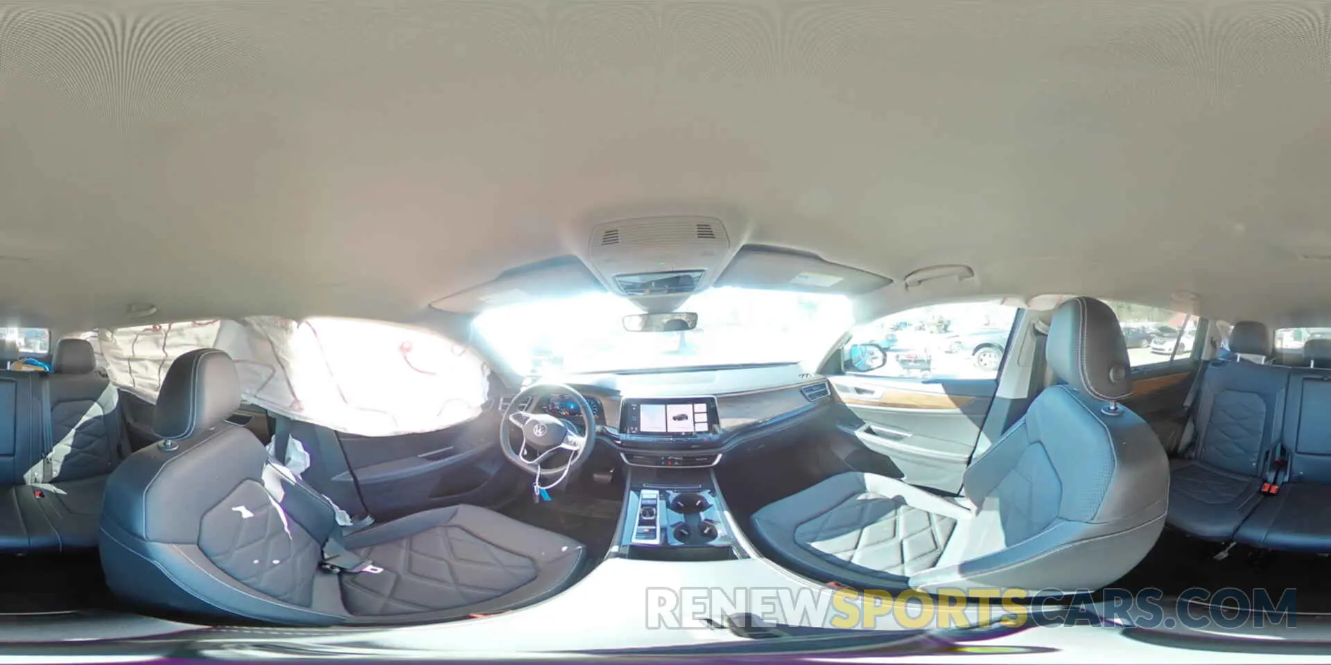 15 Photograph of a damaged car 1V2HR2CA2RC536368 VOLKSWAGEN ATLAS 2024