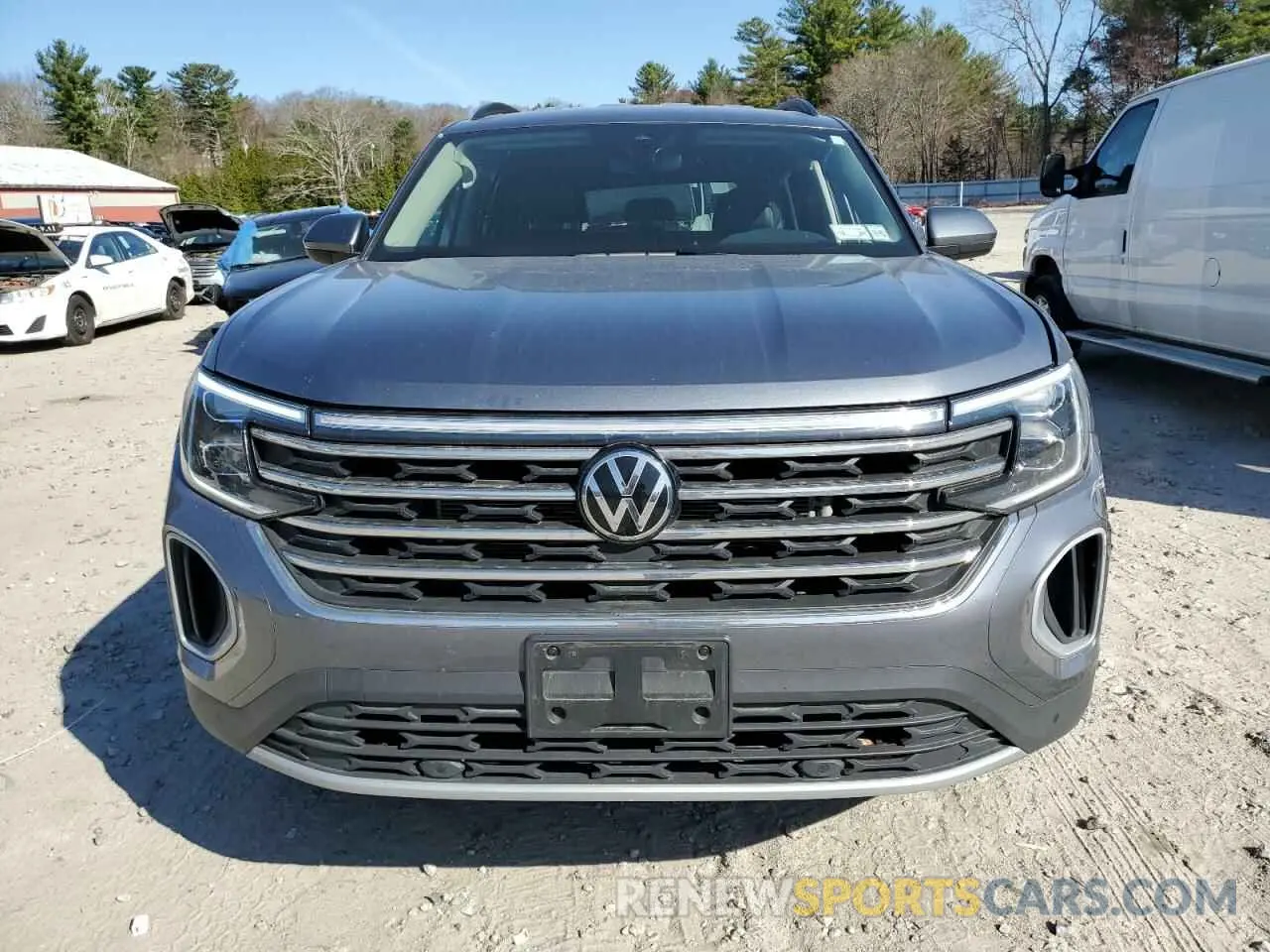 5 Photograph of a damaged car 1V2HR2CA2RC536368 VOLKSWAGEN ATLAS 2024