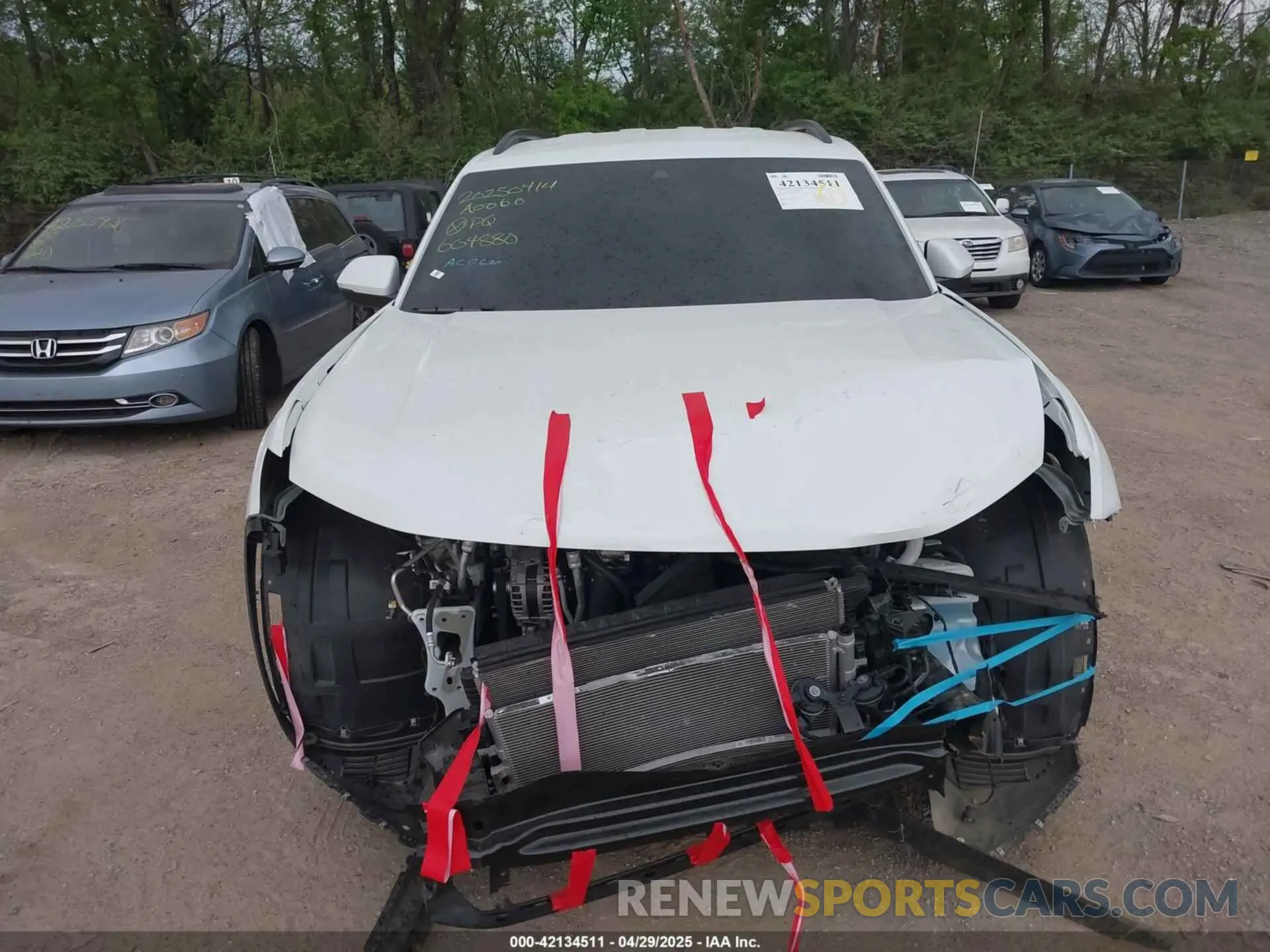 12 Photograph of a damaged car 1V2HR2CA2RC604880 VOLKSWAGEN ATLAS 2024