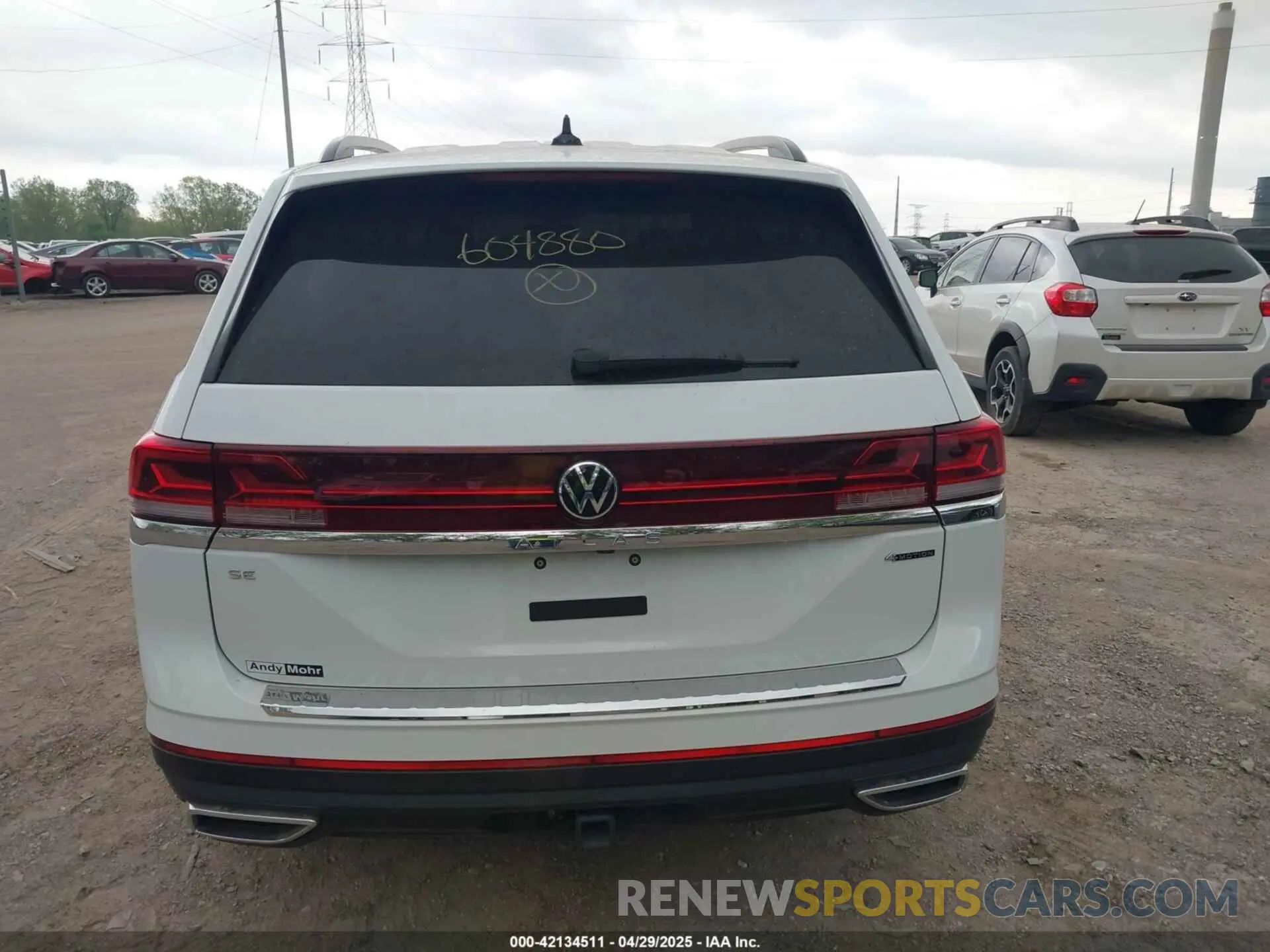 16 Photograph of a damaged car 1V2HR2CA2RC604880 VOLKSWAGEN ATLAS 2024