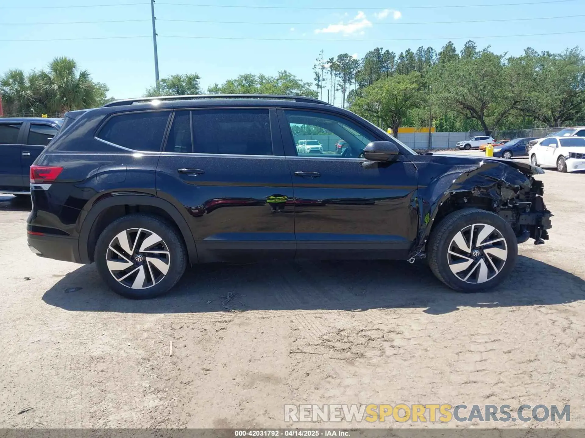 14 Фотография поврежденного автомобиля 1V2HR2CA4RC577679 VOLKSWAGEN ATLAS 2024