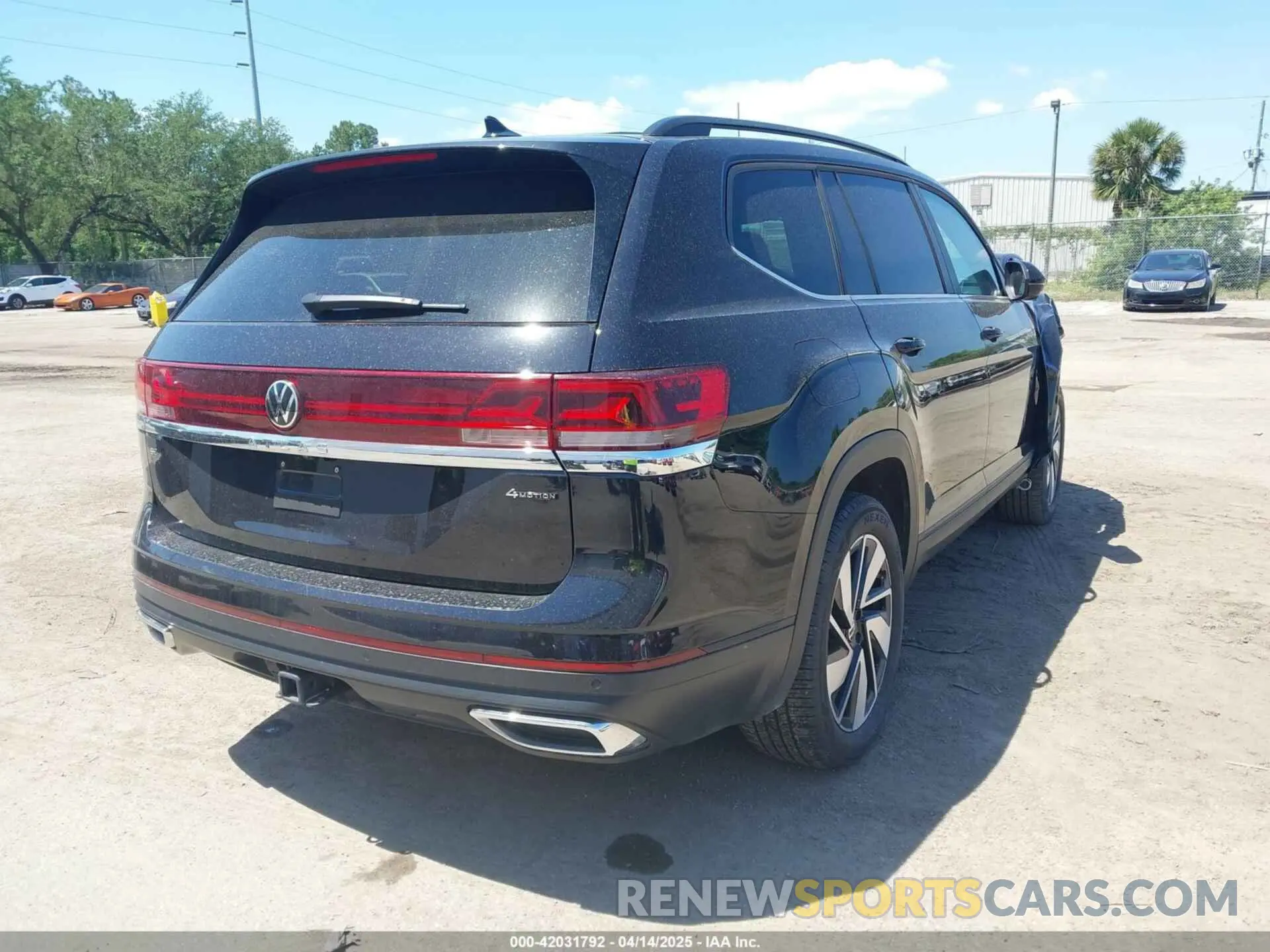 4 Фотография поврежденного автомобиля 1V2HR2CA4RC577679 VOLKSWAGEN ATLAS 2024