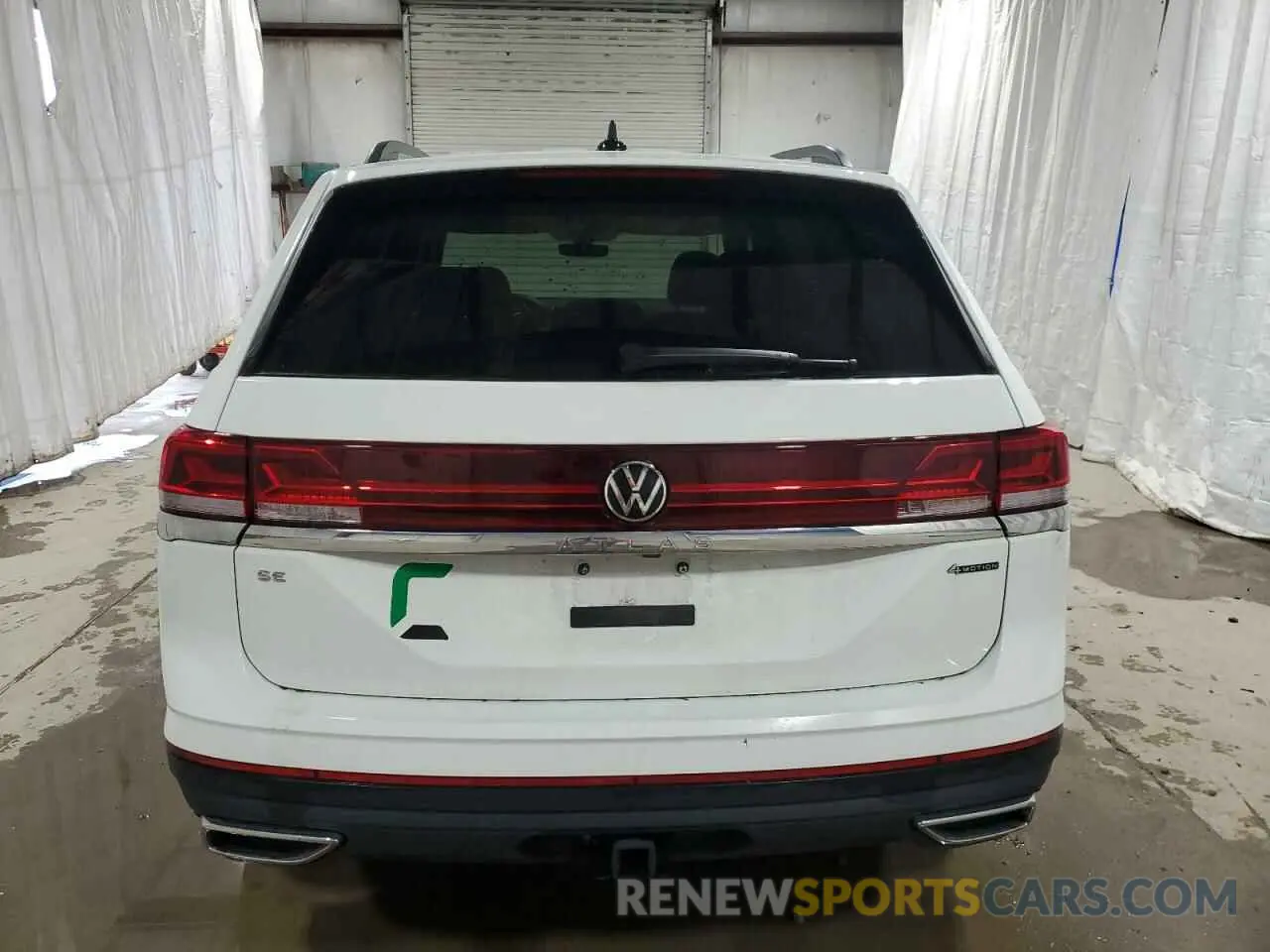 6 Photograph of a damaged car 1V2HR2CA5RC527986 VOLKSWAGEN ATLAS 2024