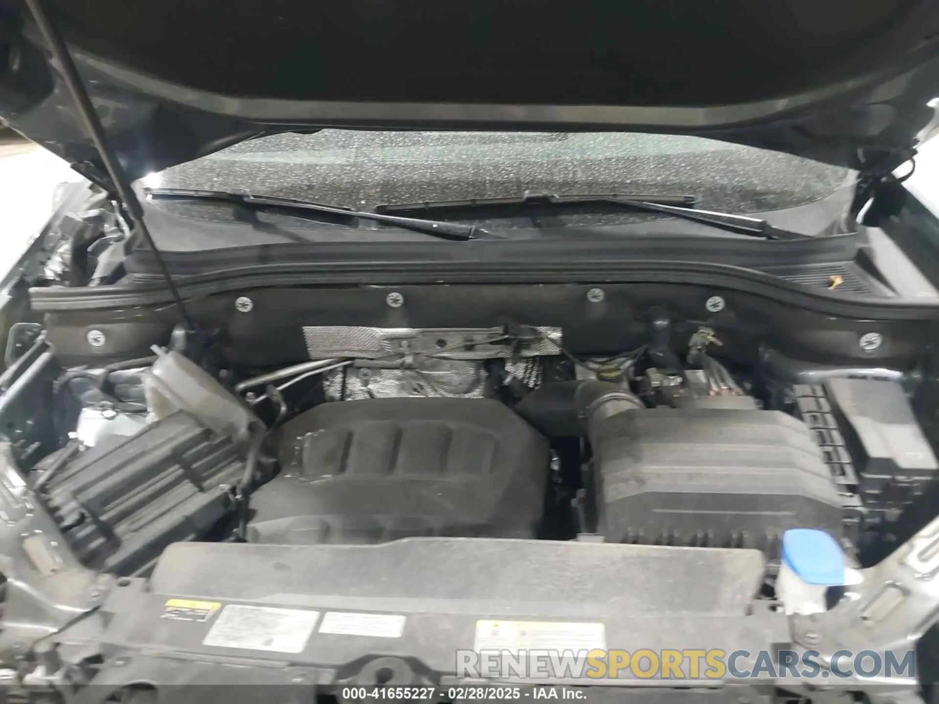 10 Photograph of a damaged car 1V2HR2CA6RC534817 VOLKSWAGEN ATLAS 2024