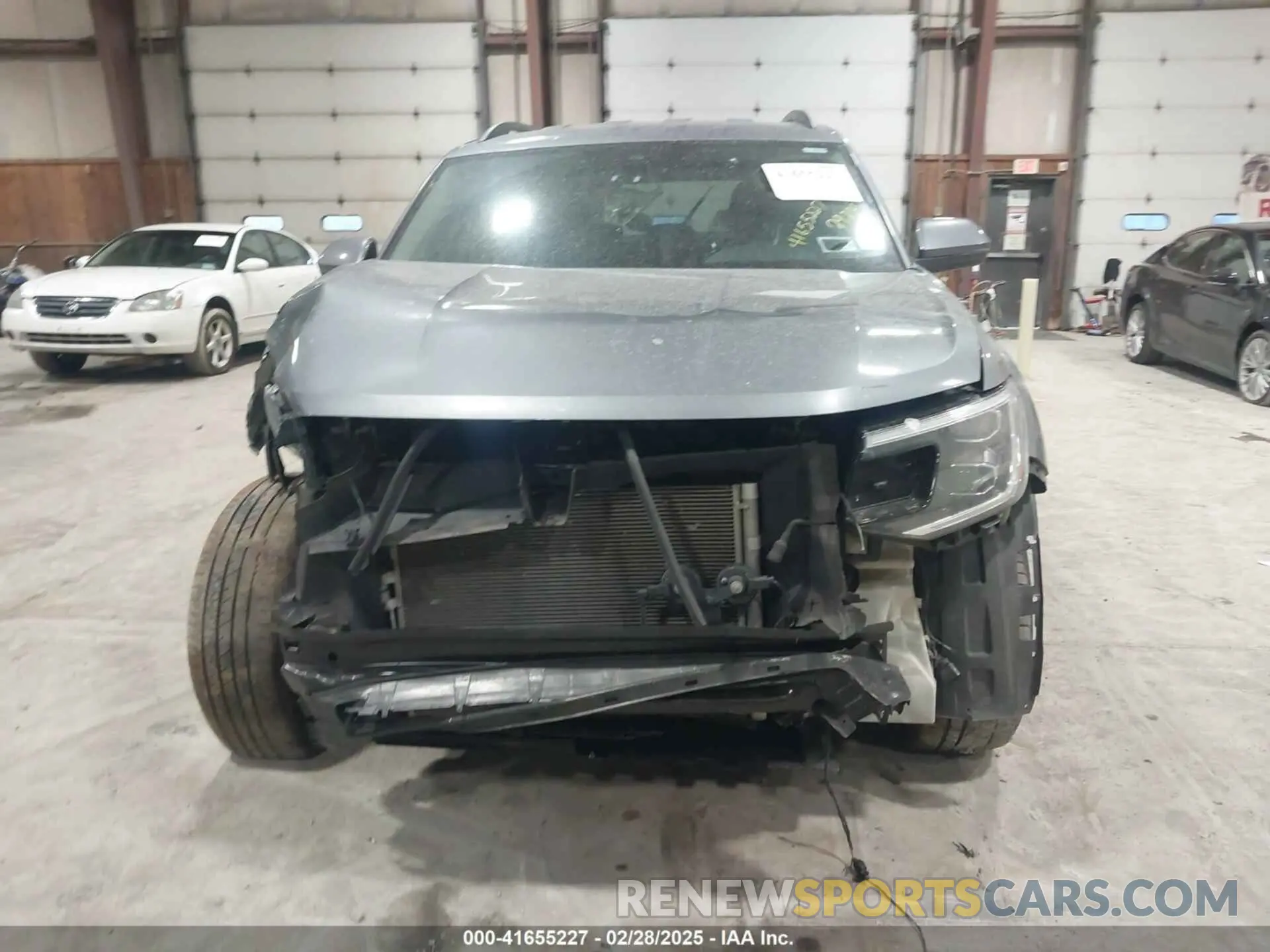 13 Photograph of a damaged car 1V2HR2CA6RC534817 VOLKSWAGEN ATLAS 2024