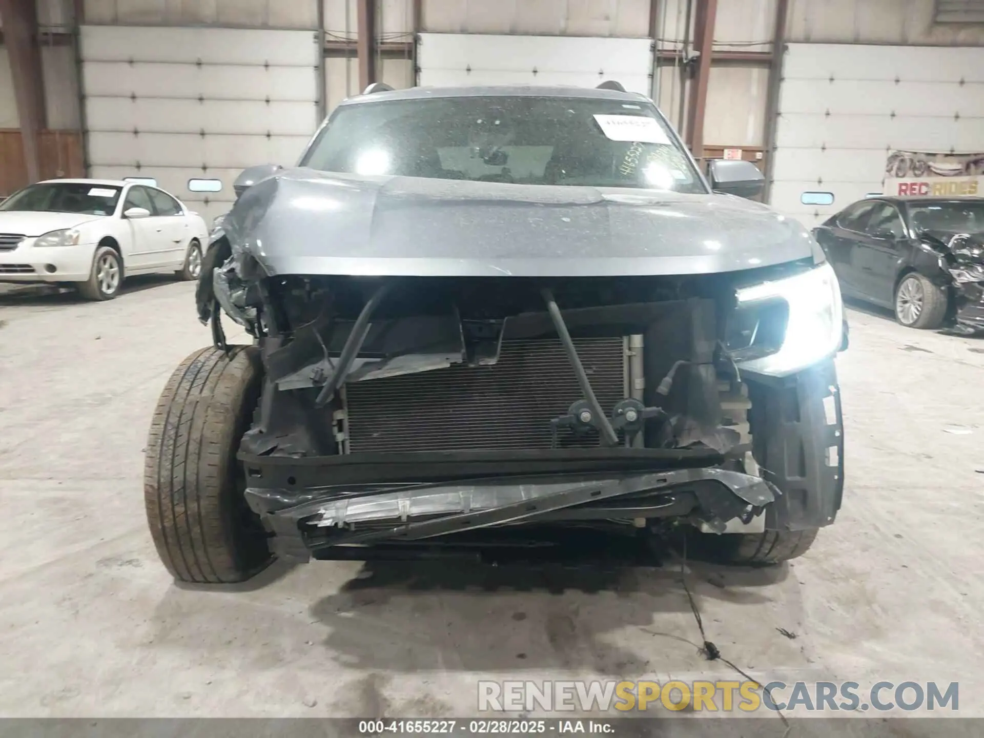 19 Photograph of a damaged car 1V2HR2CA6RC534817 VOLKSWAGEN ATLAS 2024