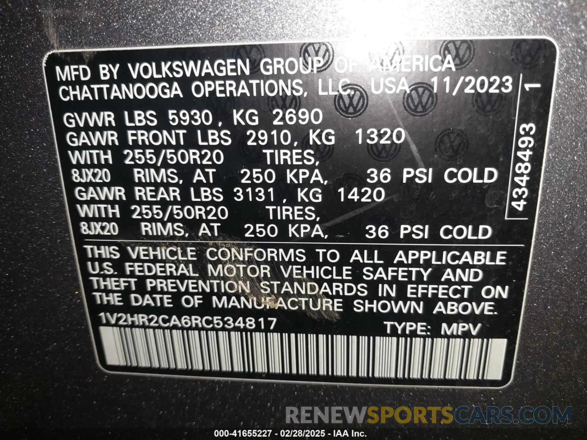 9 Photograph of a damaged car 1V2HR2CA6RC534817 VOLKSWAGEN ATLAS 2024