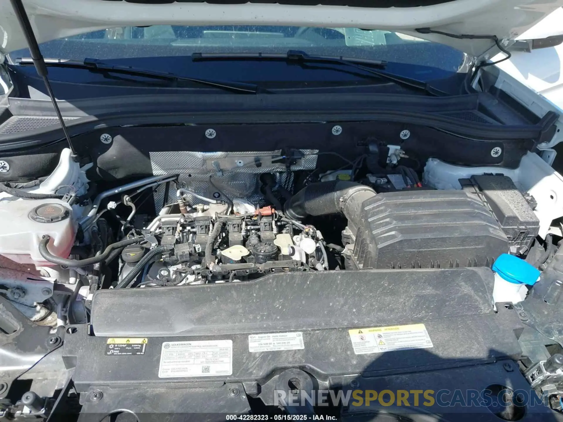 10 Photograph of a damaged car 1V2HR2CA8RC580455 VOLKSWAGEN ATLAS 2024