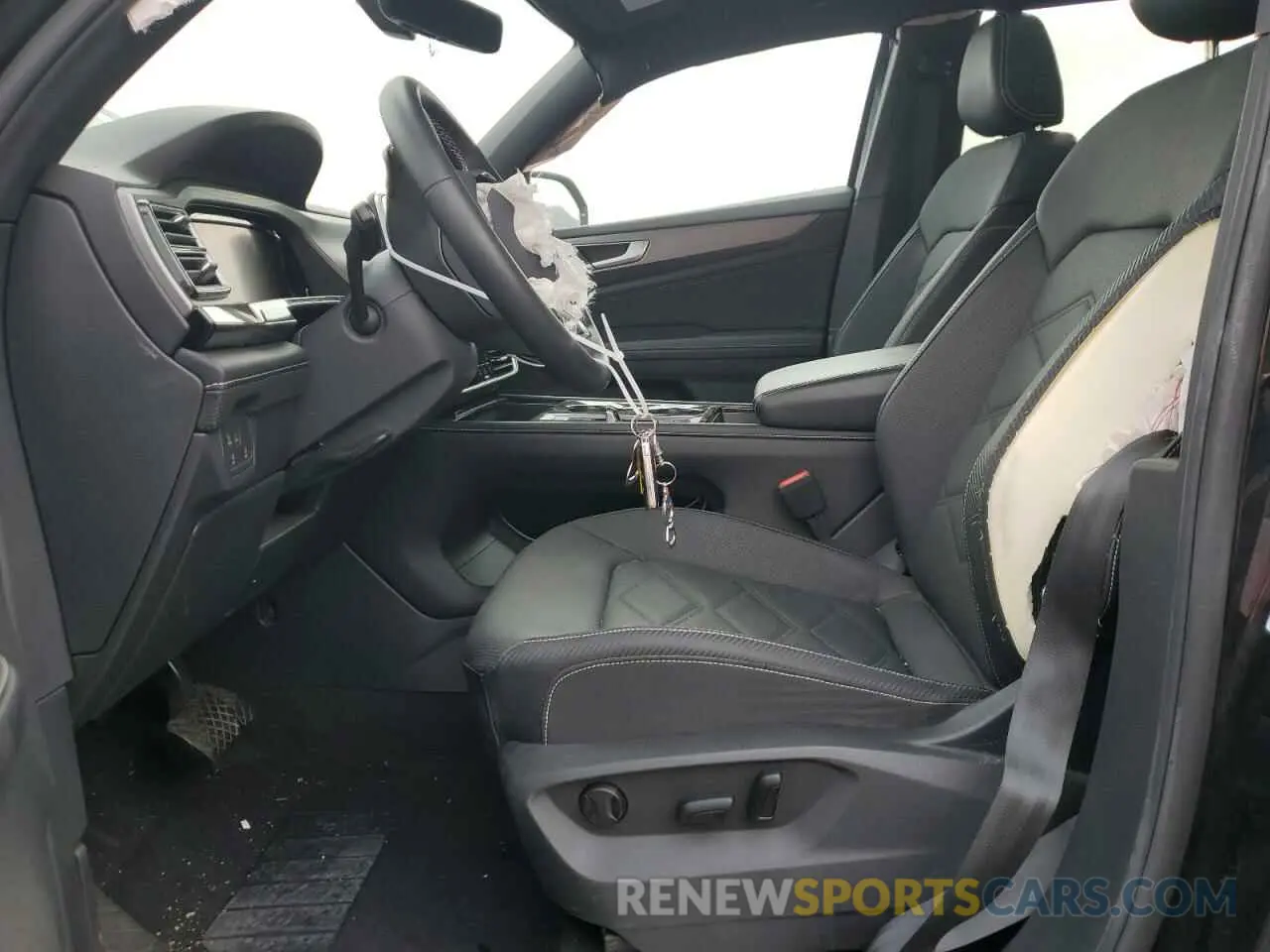 7 Photograph of a damaged car 1V2JE2CA0RC205818 VOLKSWAGEN ATLAS 2024