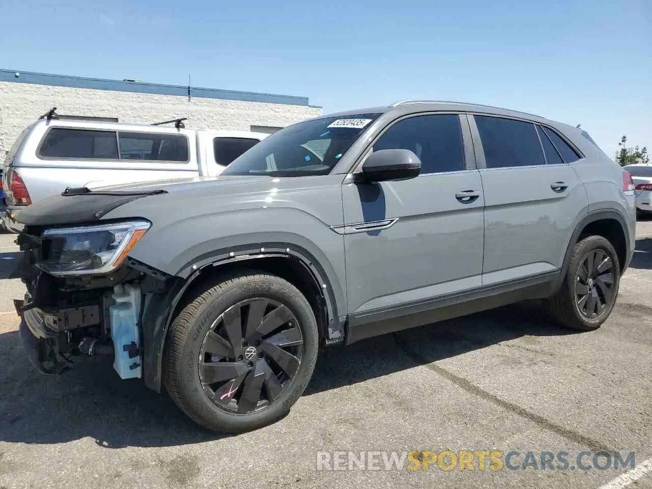 1 Photograph of a damaged car 1V2JE2CA1RC229108 VOLKSWAGEN ATLAS 2024