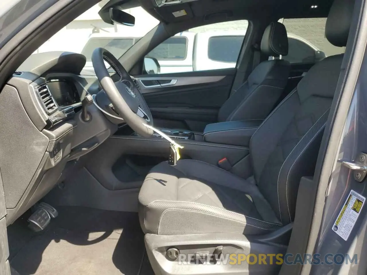 7 Photograph of a damaged car 1V2JE2CA1RC229108 VOLKSWAGEN ATLAS 2024