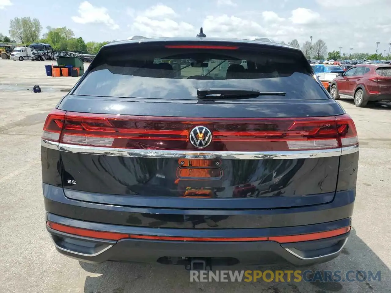 6 Photograph of a damaged car 1V2JE2CA8RC256547 VOLKSWAGEN ATLAS 2024