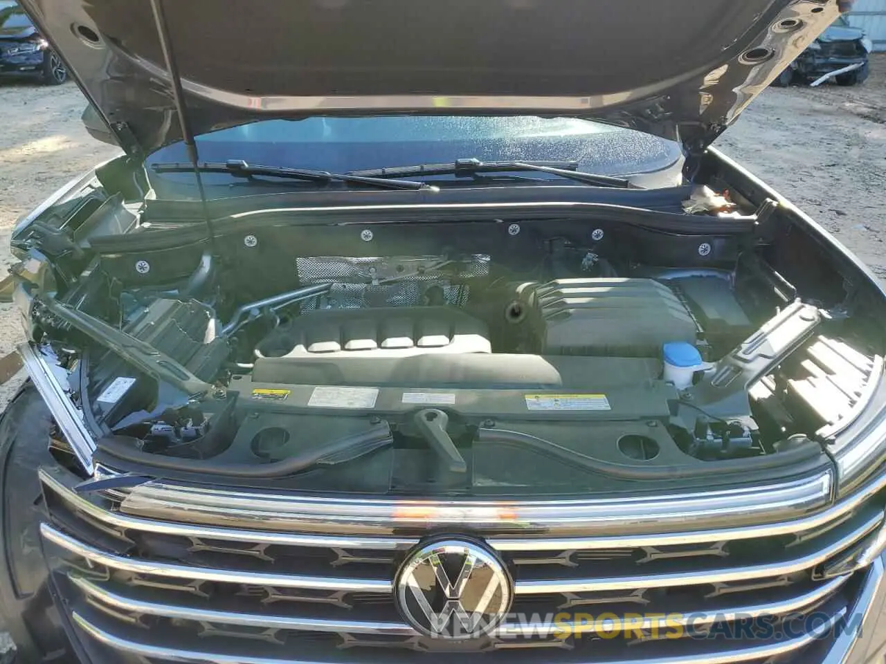13 Photograph of a damaged car 1V2JR2CA1RC598507 VOLKSWAGEN ATLAS 2024