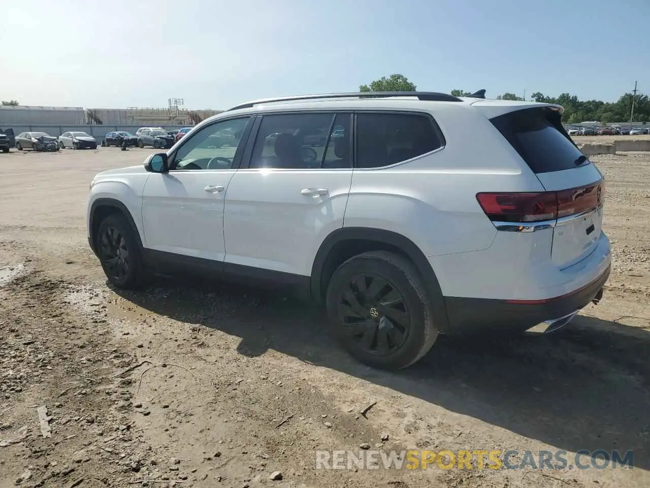 2 Photograph of a damaged car 1V2JR2CA4RC579336 VOLKSWAGEN ATLAS 2024