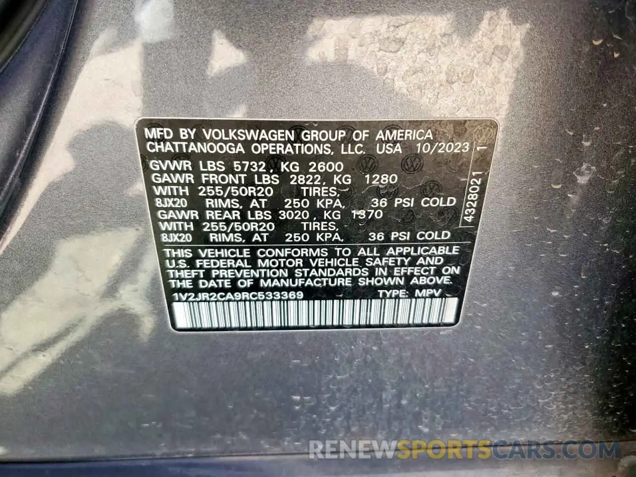 13 Photograph of a damaged car 1V2JR2CA9RC533369 VOLKSWAGEN ATLAS 2024