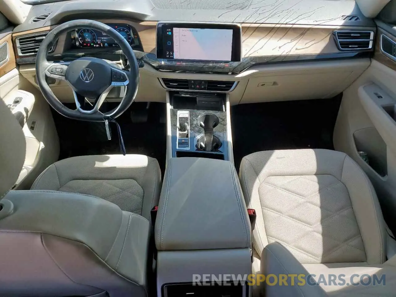 8 Photograph of a damaged car 1V2JR2CA9RC533369 VOLKSWAGEN ATLAS 2024