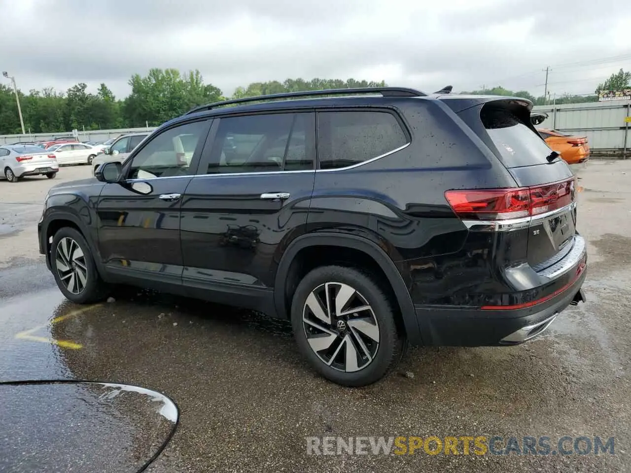 2 Фотография поврежденного автомобиля 1V2JR2CAXRC616048 VOLKSWAGEN ATLAS 2024