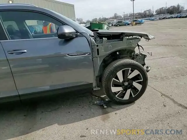 11 Photograph of a damaged car 1V2KE2CA1RC255860 VOLKSWAGEN ATLAS 2024
