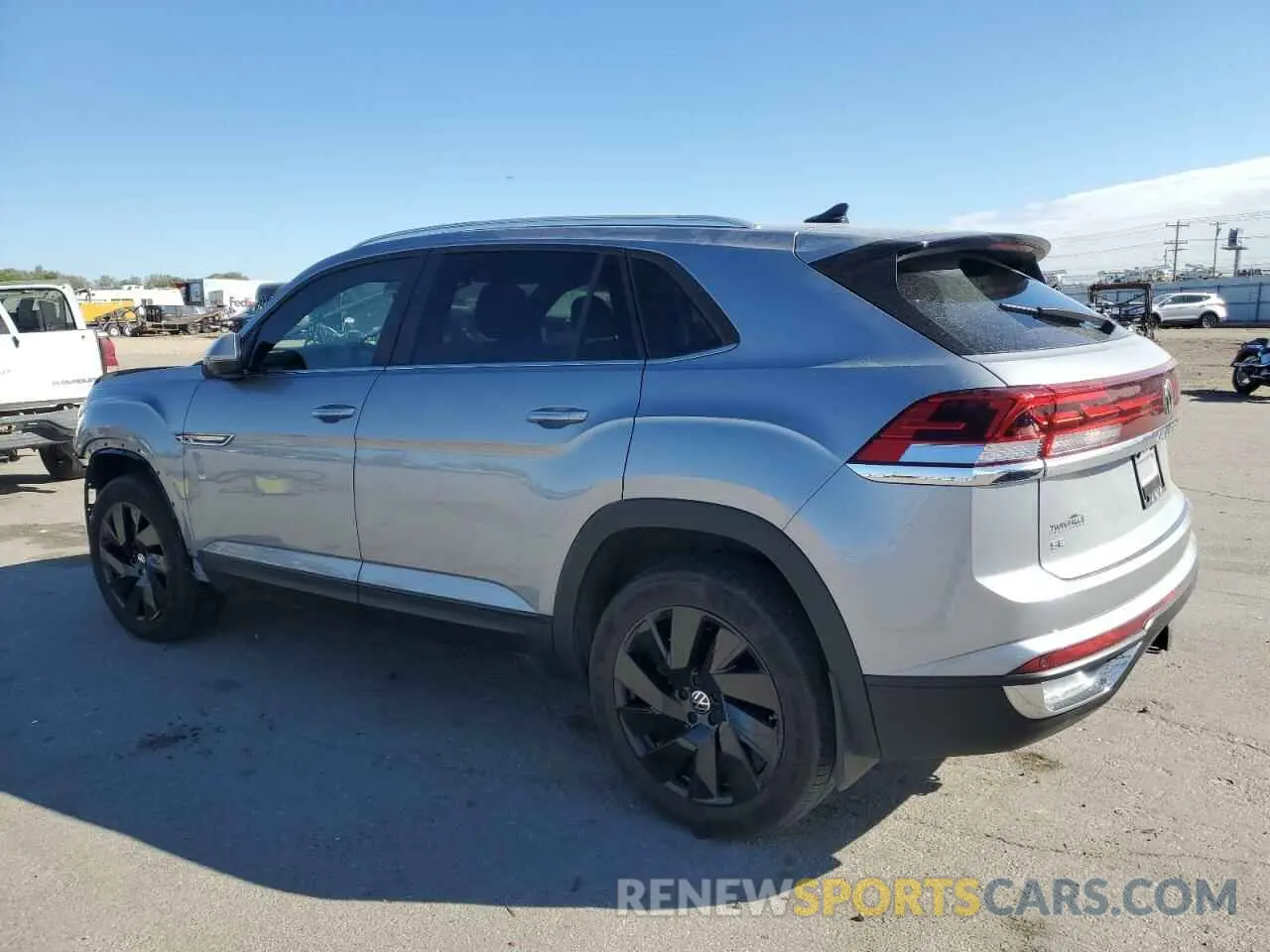 2 Photograph of a damaged car 1V2KE2CA3RC224464 VOLKSWAGEN ATLAS 2024
